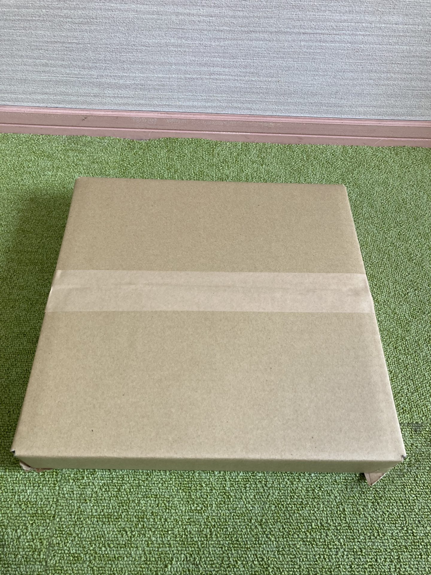 薄物用ダンボール　真ん中留め